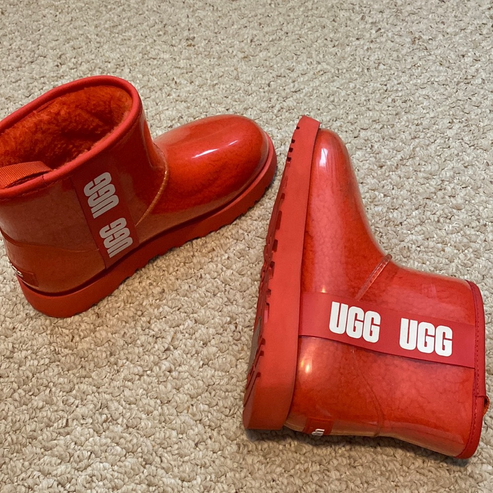 UGG Classic Clear Mini II Boot - Hibiscus